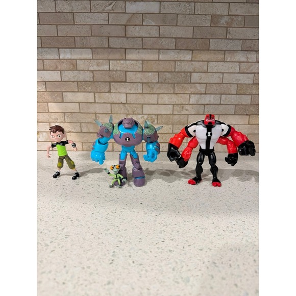 Other - Ben 10 Figure Bundle‎
